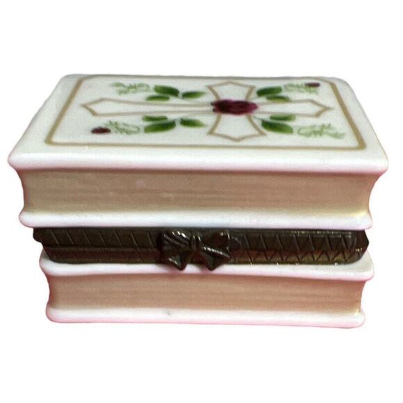 1993 Avon Bible Hinged Limoge trinket box God Bless You on the inside appx 2x2x1 - Picture 4 of 10